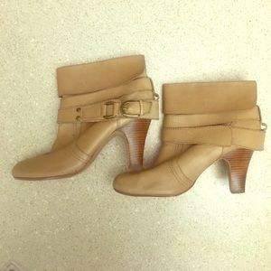 Kelly & Katie tan booties size 10